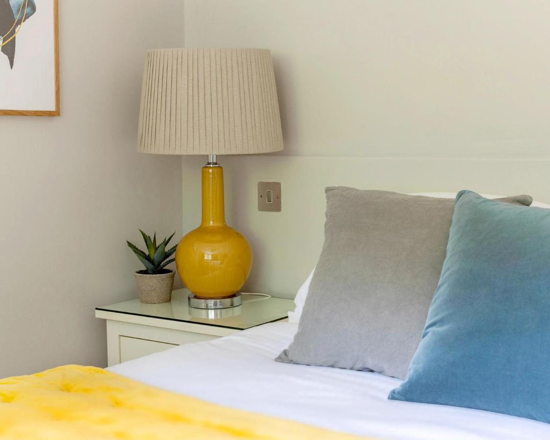 Luxury 2 Bedroom City Apartment In Bath'S Artisan Quarter Esterno foto
